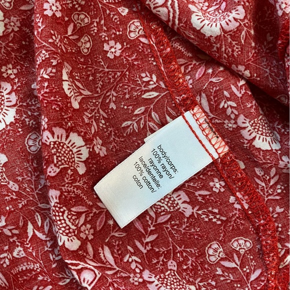 Maurice’s Red Floral Ruffled Kimono Size Large Lightweight Flowy - Picture 8 of 8